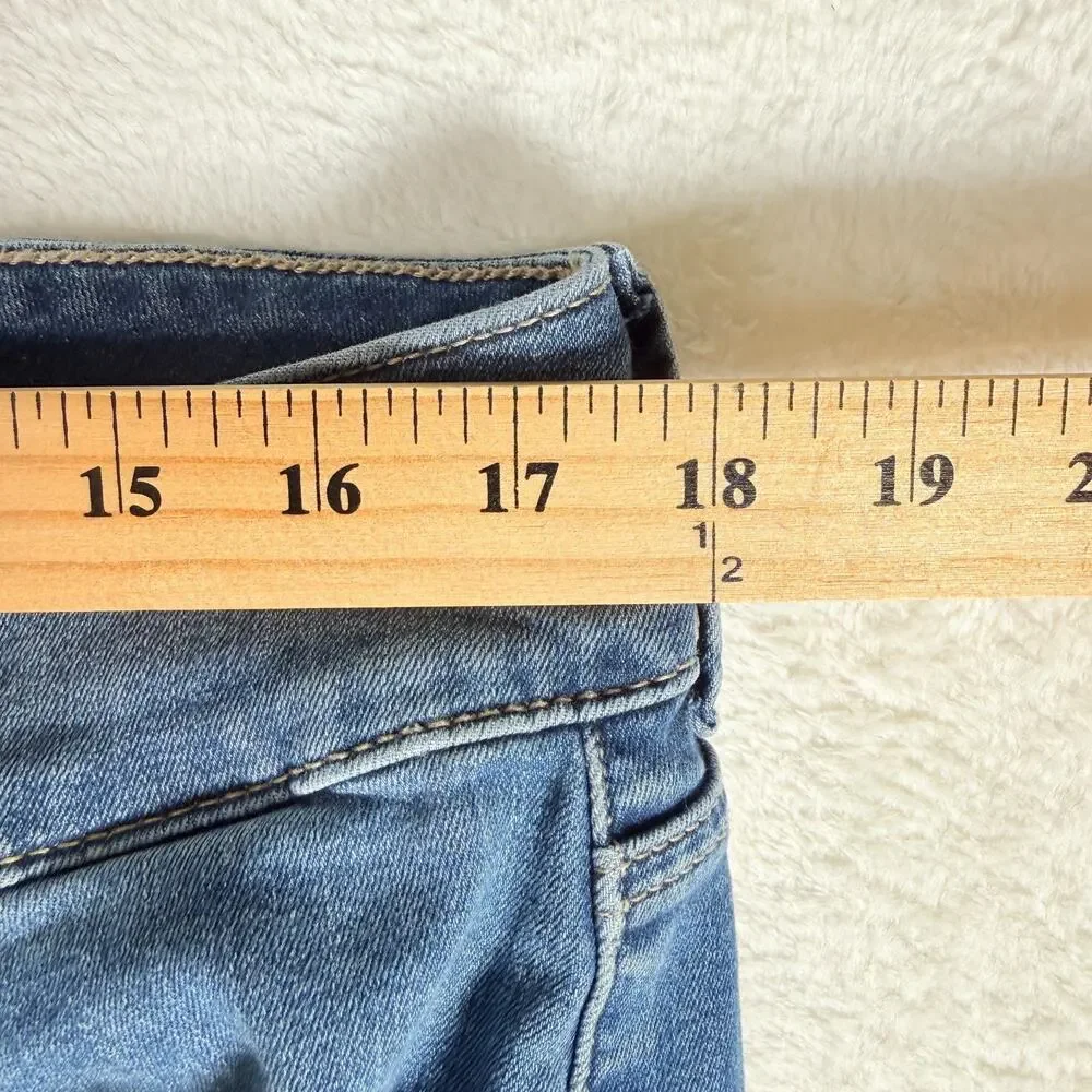 Torrid Jeggings Womens‎ 18 Reg Blue Jeans Feel the Fit Stretch Distressed Edgy